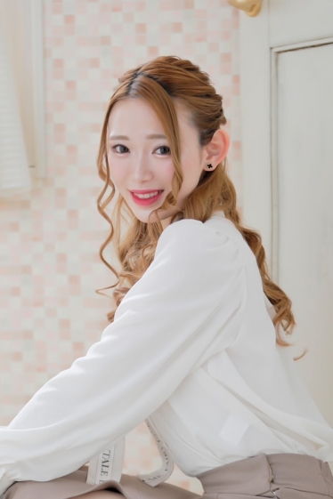 愛咲 一華 イメージ1