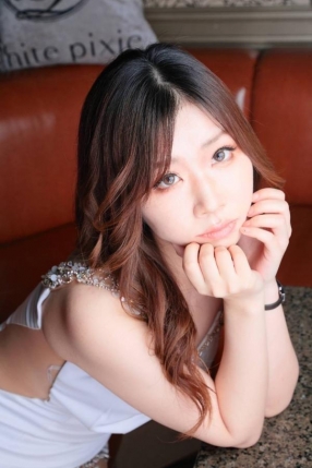 渚 稀琴|white pixie